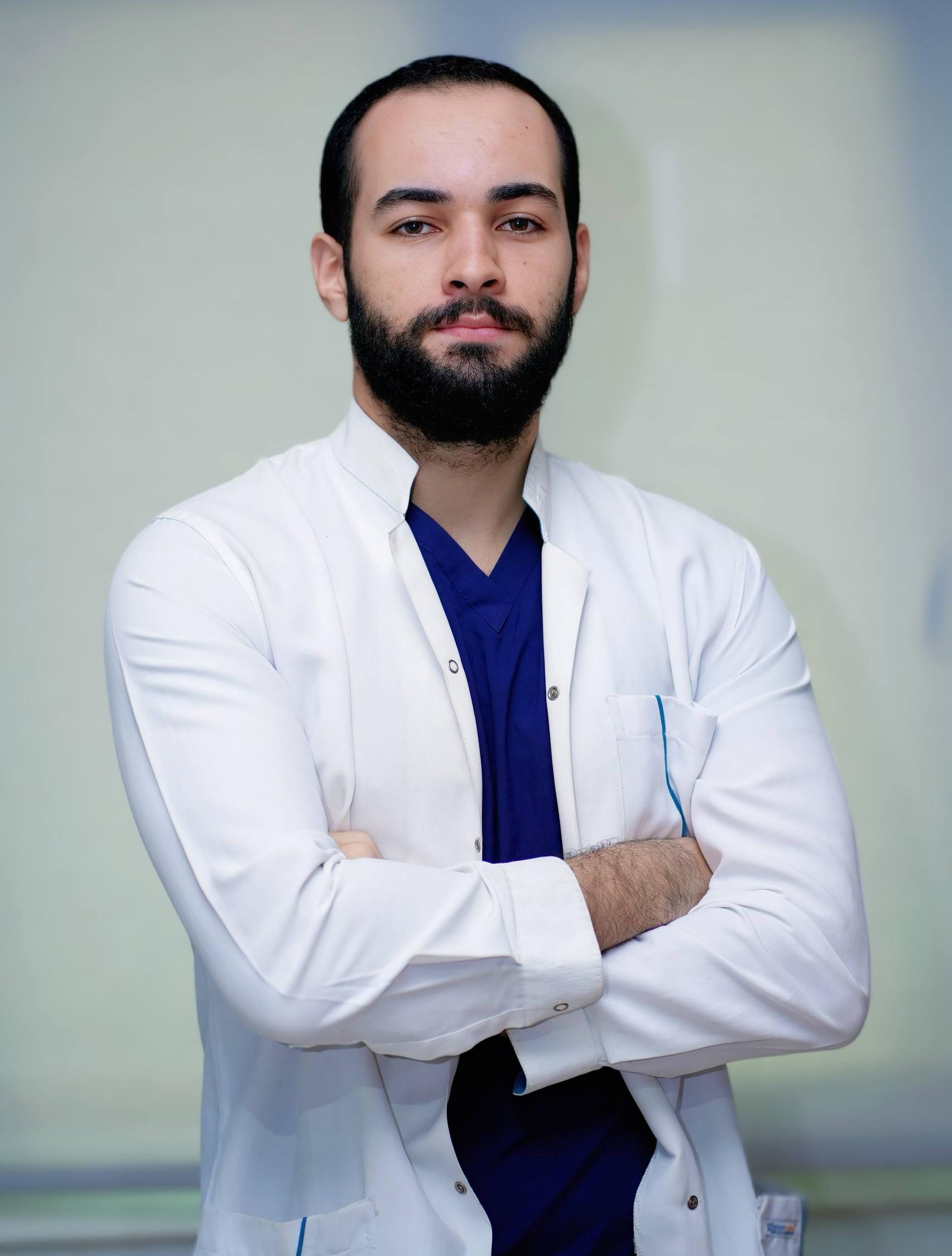 Dr Mahmoud Essa